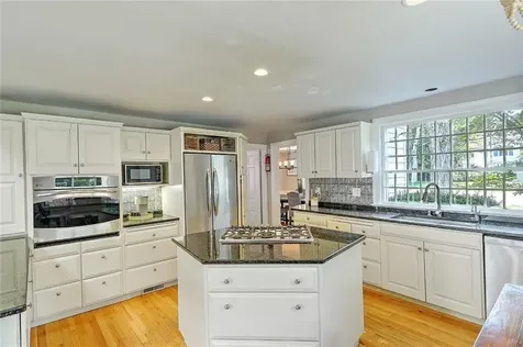 5 Telford Road Barrington RI 02806