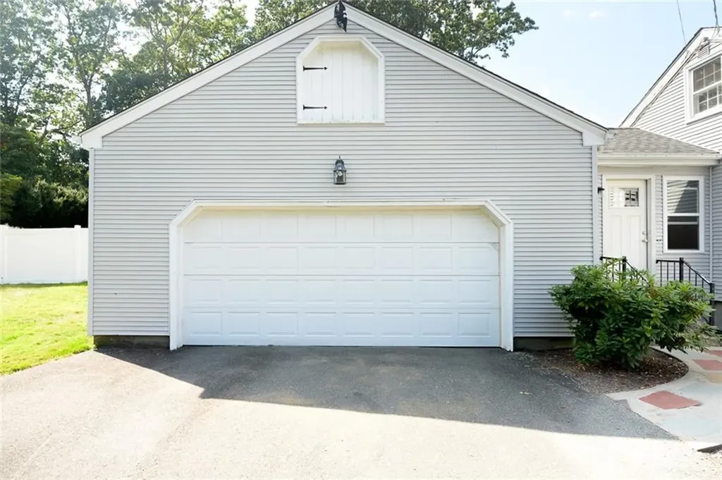 1 Thomas Drive Lincoln RI 02865