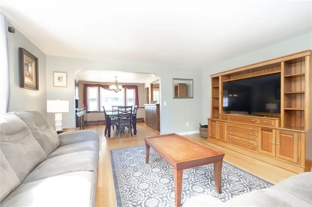 1 Thomas Drive Lincoln RI 02865