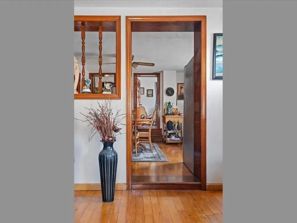 192 Leonard Avenue East Providence RI 02914