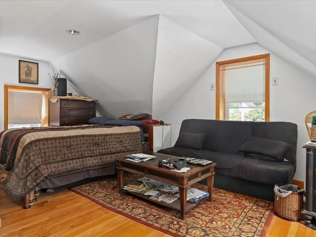 192 Leonard Avenue East Providence RI 02914