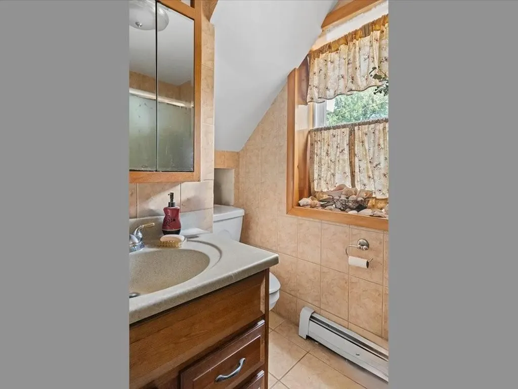 192 Leonard Avenue East Providence RI 02914