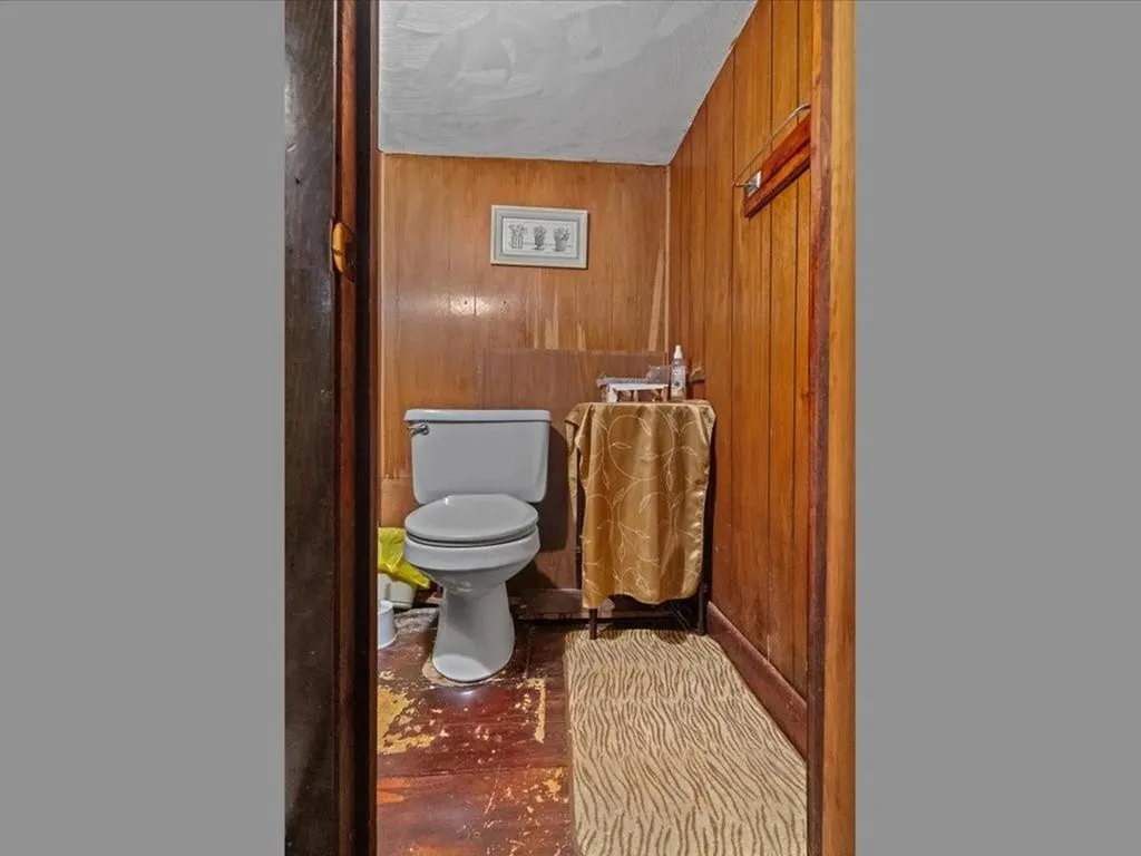 192 Leonard Avenue East Providence RI 02914