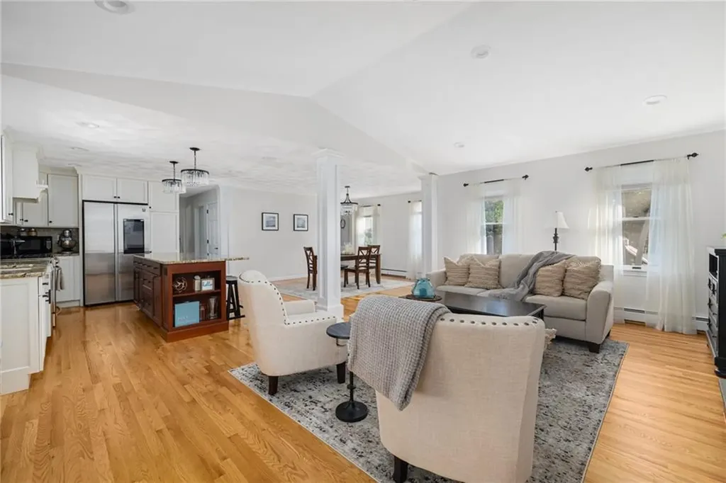 120 Kimberly Lane Cranston RI 02921