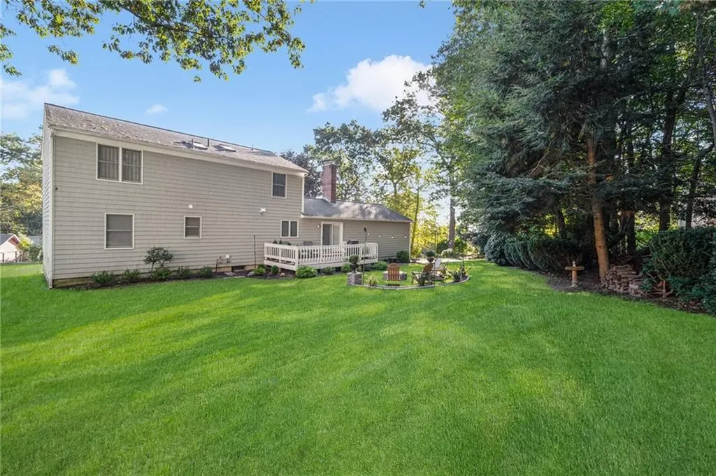120 Kimberly Lane Cranston RI 02921