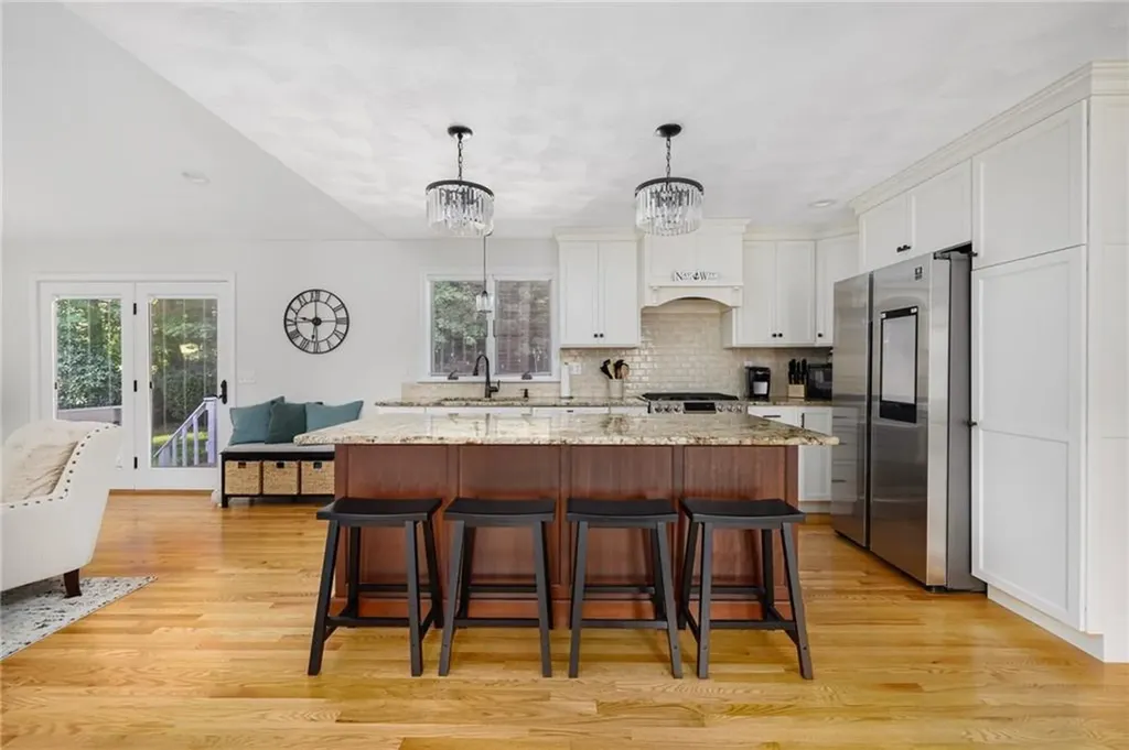 120 Kimberly Lane Cranston RI 02921