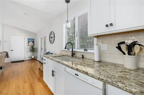 120 Kimberly Lane Cranston RI 02921