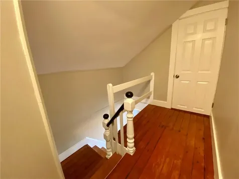 7 Guinn Court Newport RI 02840