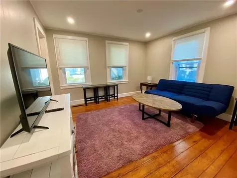 7 Guinn Court Newport RI 02840