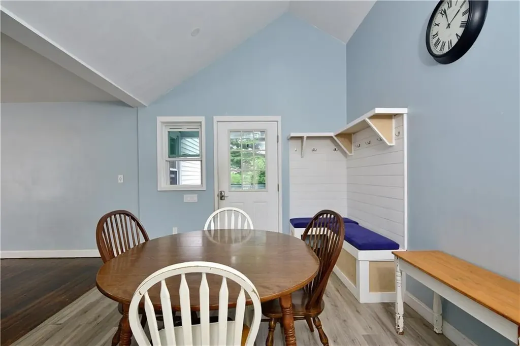 25 West Street Warren RI 02885