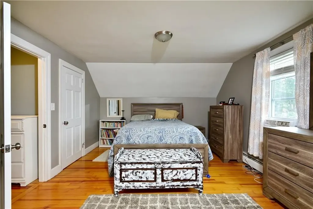 25 West Street Warren RI 02885