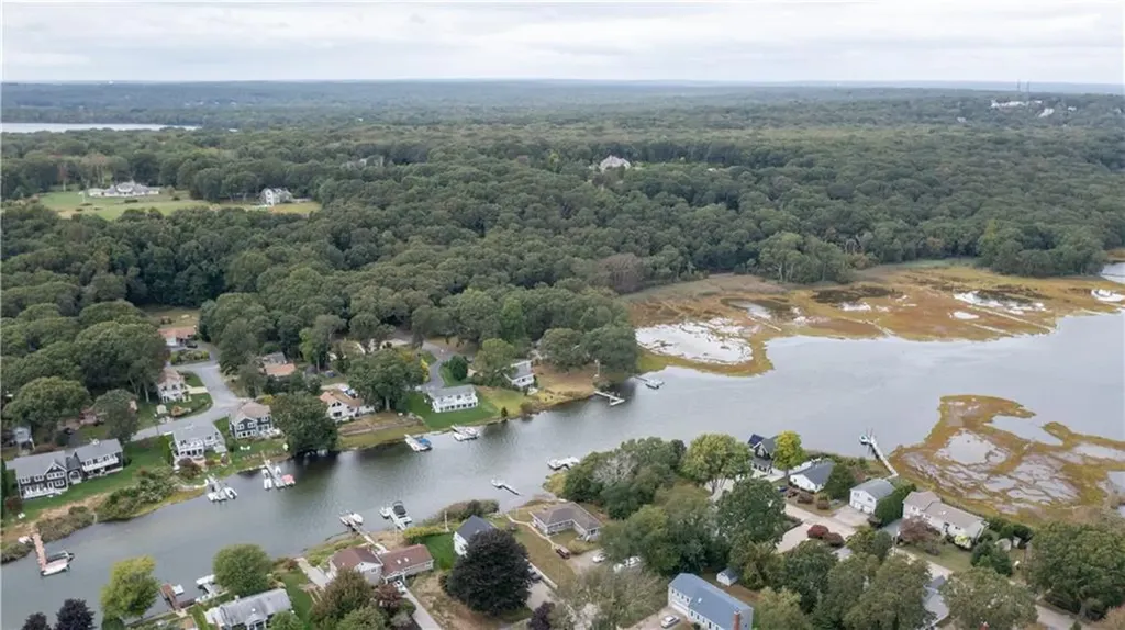 115 Inkberry Trail Narragansett RI 02882