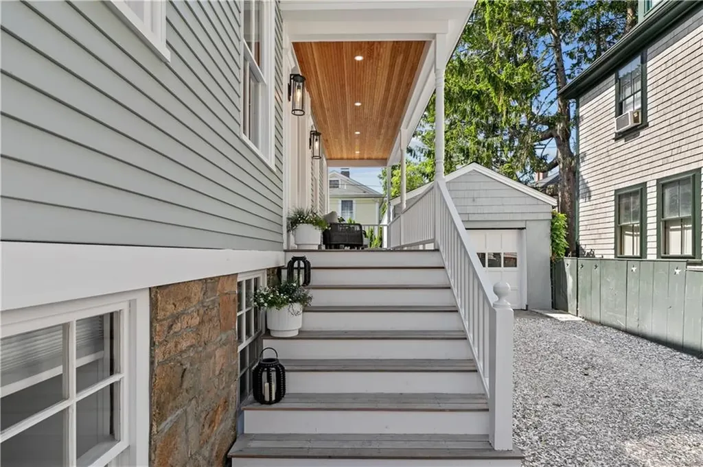 71 Prospect Hill Street Newport RI 02840