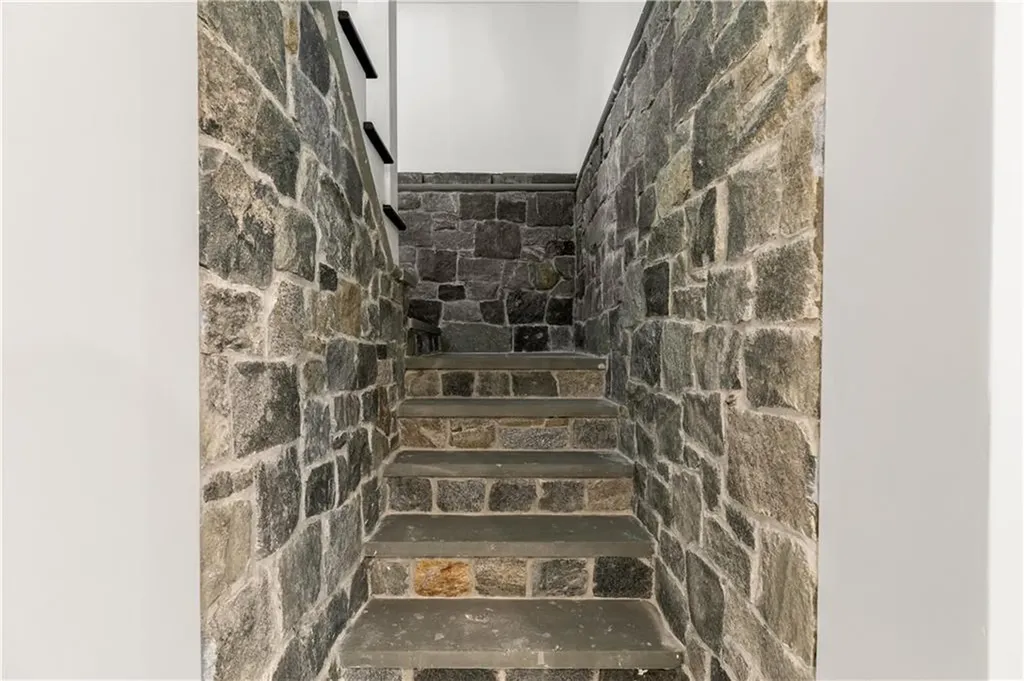 71 Prospect Hill Street Newport RI 02840