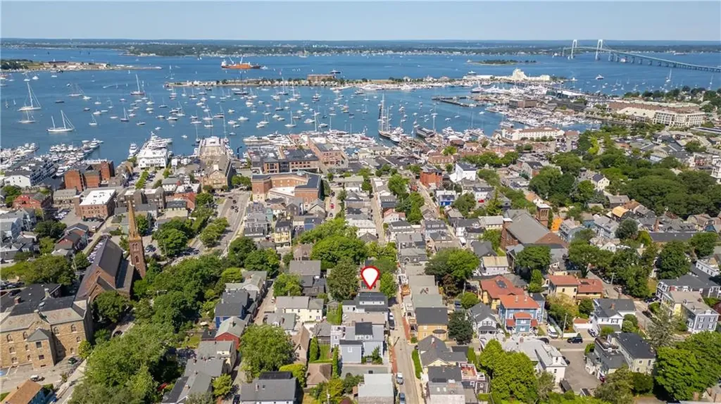 71 Prospect Hill Street Newport RI 02840