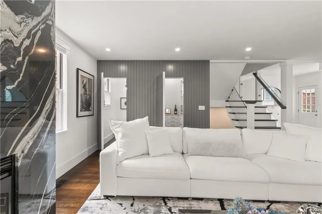 71 Prospect Hill Street Newport RI 02840