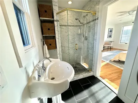 494 Thames Street Newport RI 02840