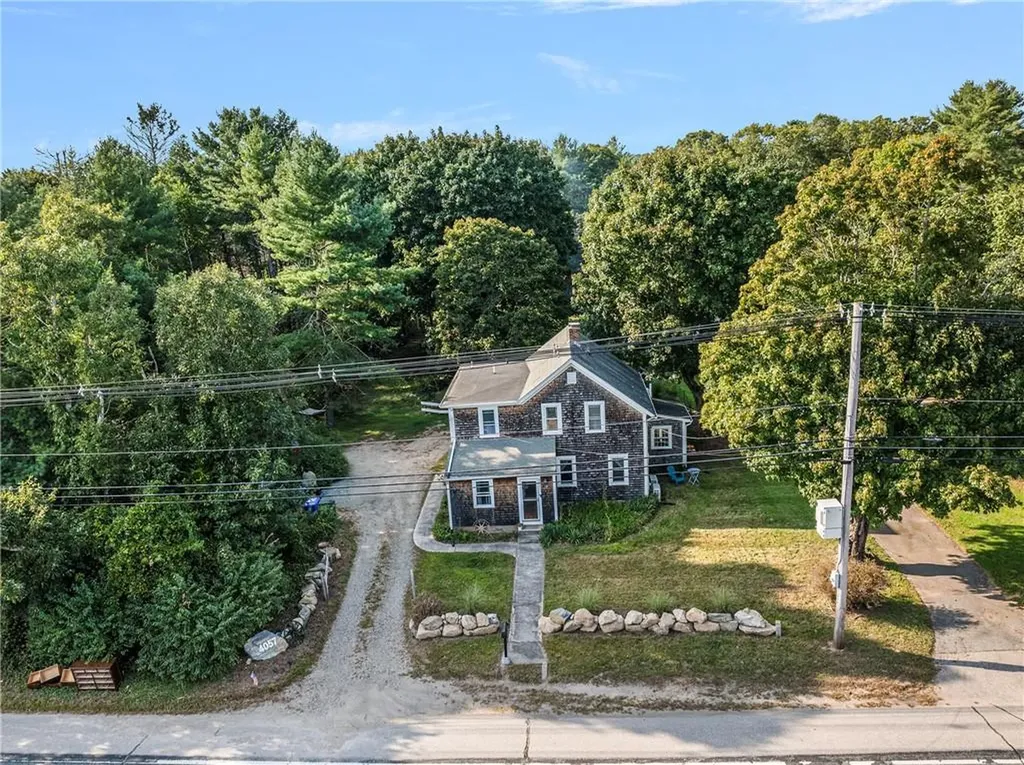 4057 South County Trail Charlestown RI 02813