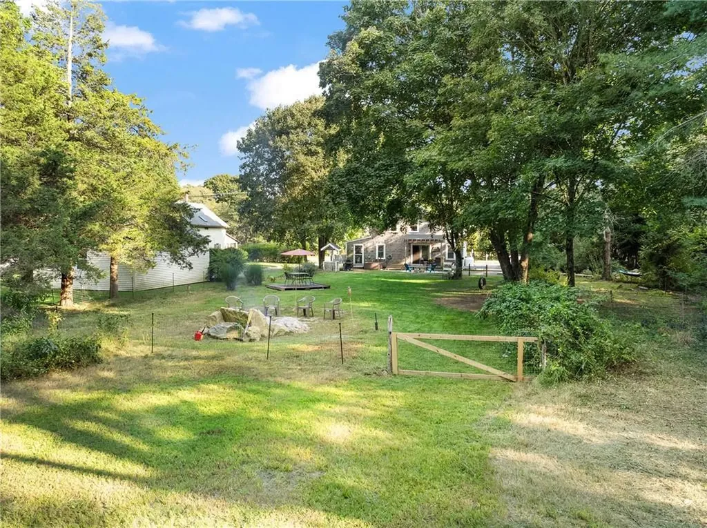 4057 South County Trail Charlestown RI 02813