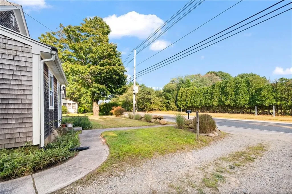 4057 South County Trail Charlestown RI 02813