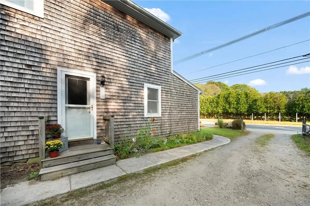 4057 South County Trail Charlestown RI 02813