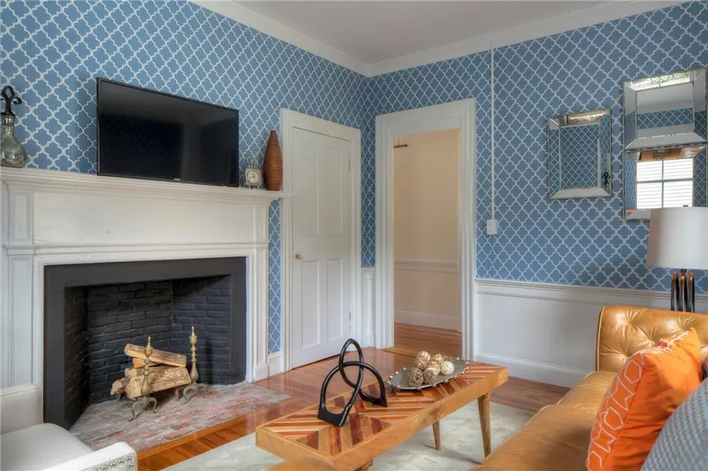 204 Spring Street Newport RI 02840
