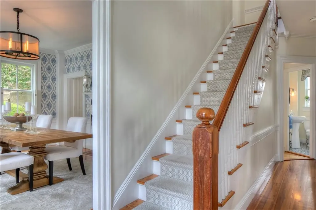 204 Spring Street Newport RI 02840
