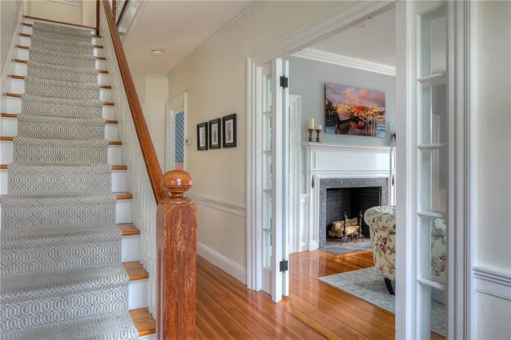 204 Spring Street Newport RI 02840