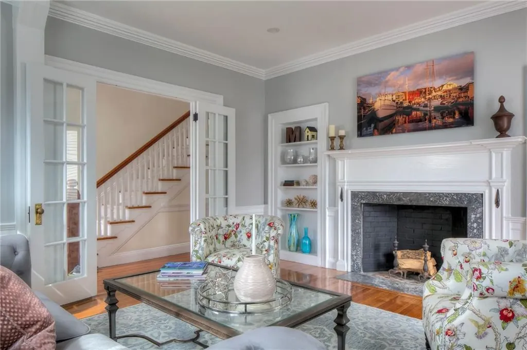 204 Spring Street Newport RI 02840