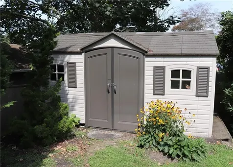 43 Mixter Street Middletown RI 02842