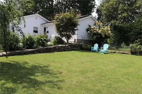 43 Mixter Street Middletown RI 02842