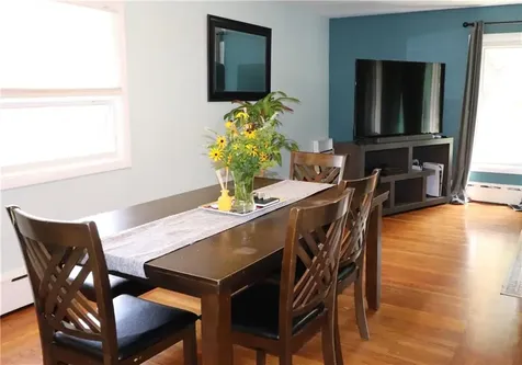 43 Mixter Street Middletown RI 02842