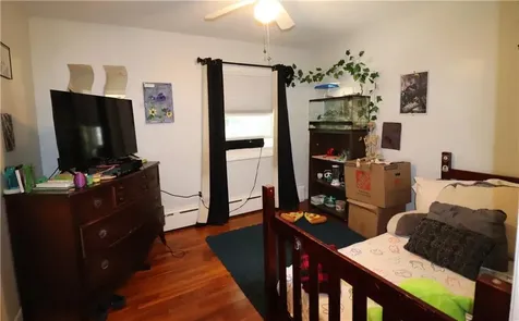 43 Mixter Street Middletown RI 02842