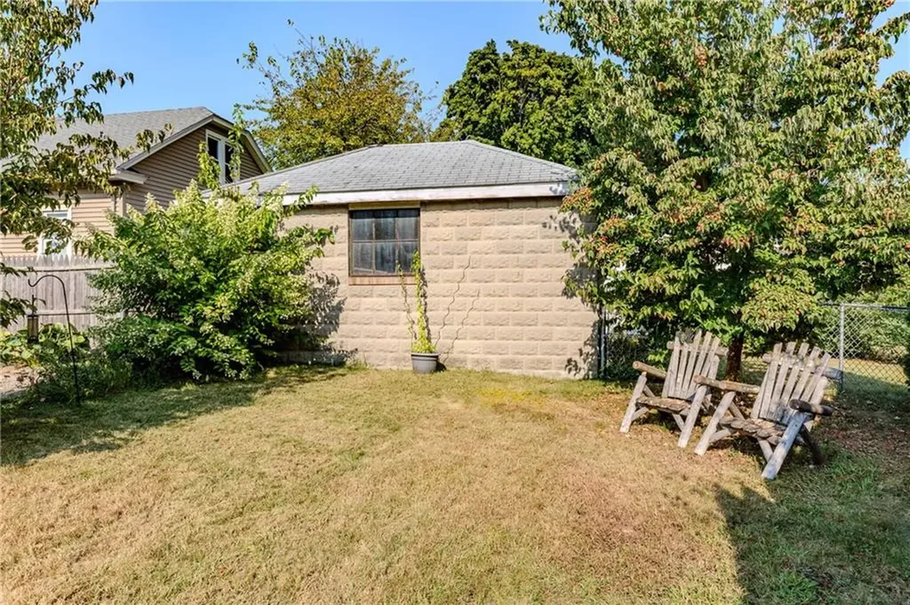 48 Homefield Avenue Providence RI 02908