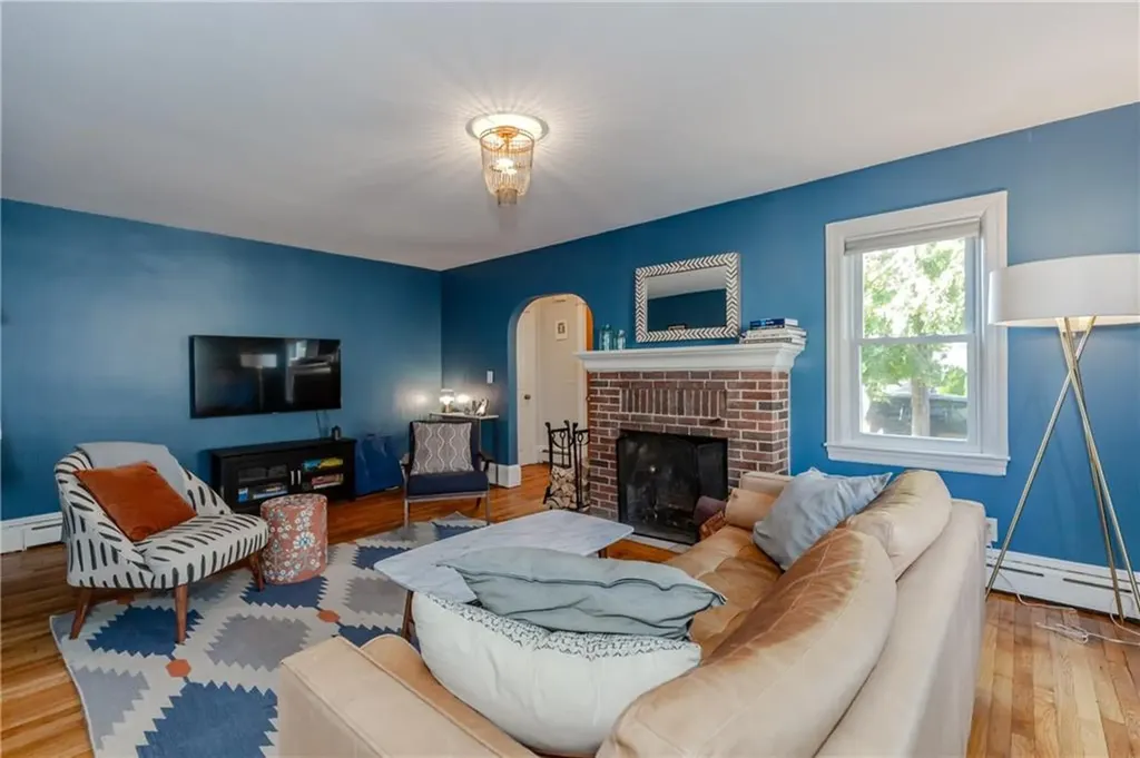 48 Homefield Avenue Providence RI 02908