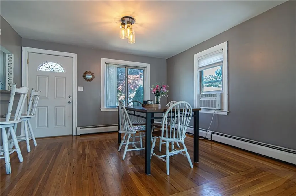 15 Wellesley Avenue Pawtucket RI 02860