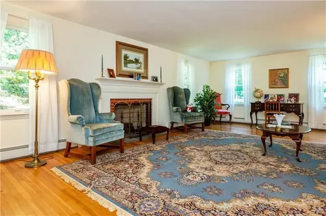 44 Smoke Ridge Drive North Kingstown RI 02852