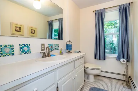 44 Smoke Ridge Drive North Kingstown RI 02852