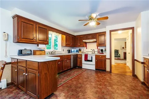 44 Smoke Ridge Drive North Kingstown RI 02852