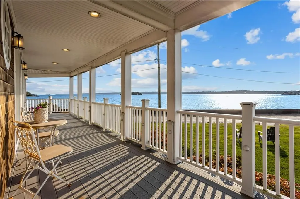 1888 Main Road Tiverton RI 02878