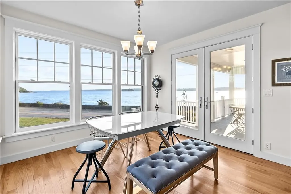 1888 Main Road Tiverton RI 02878