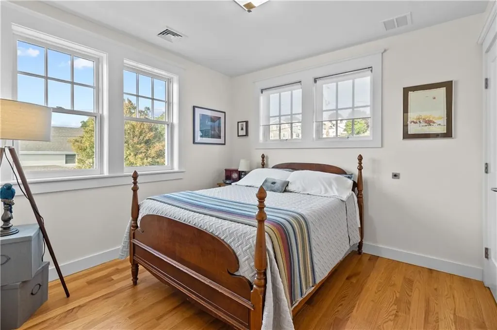 1888 Main Road Tiverton RI 02878
