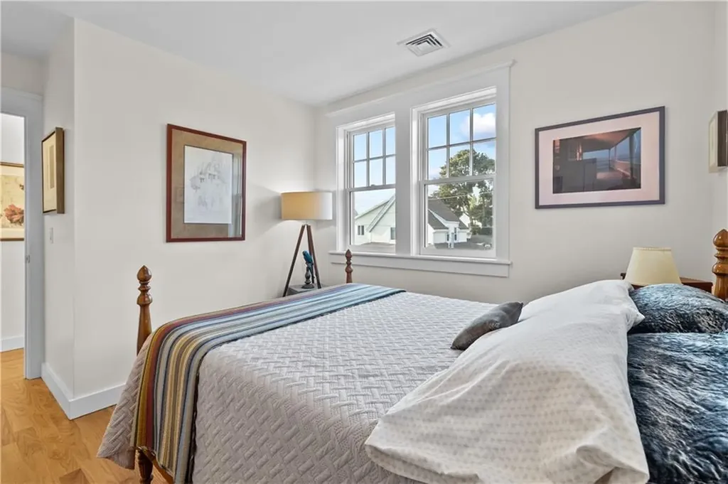 1888 Main Road Tiverton RI 02878