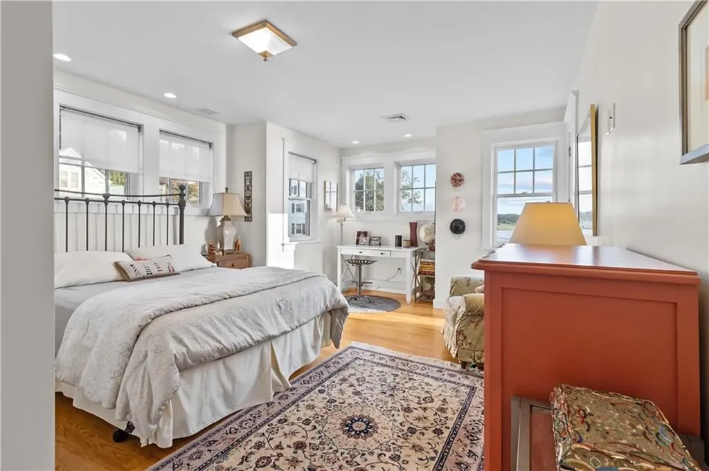 1888 Main Road Tiverton RI 02878