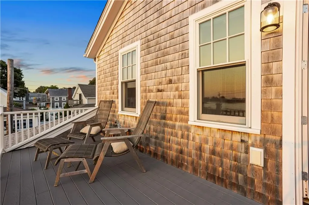 1888 Main Road Tiverton RI 02878
