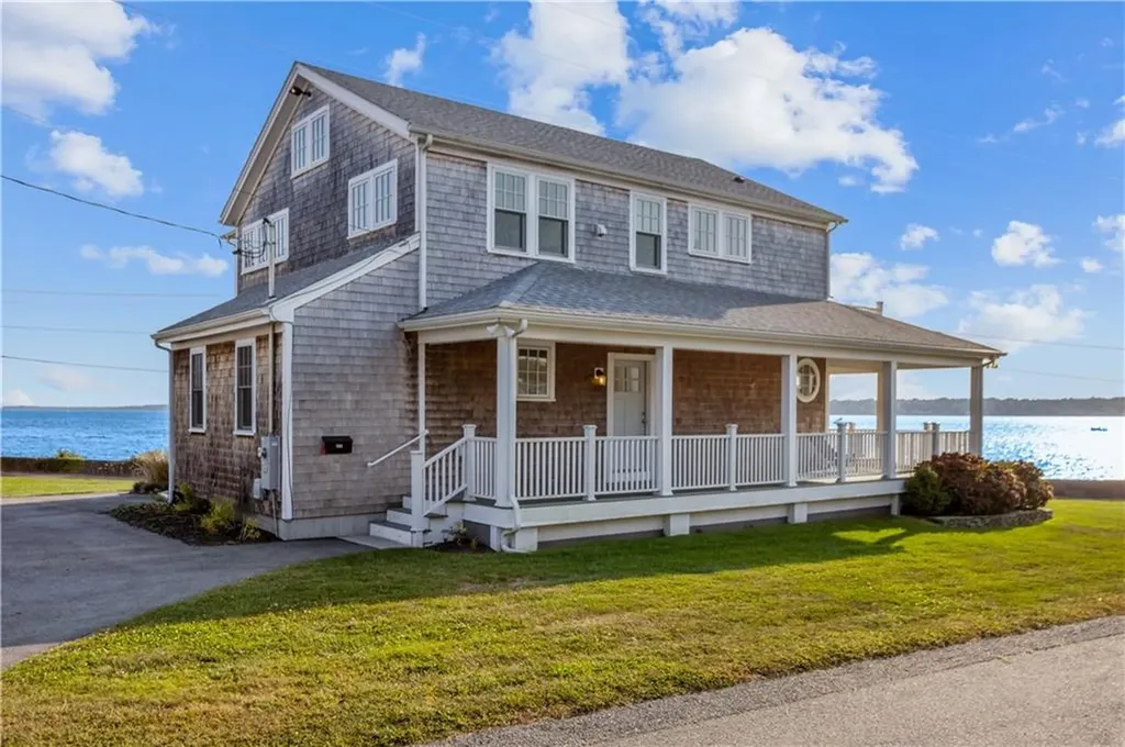 1888 Main Road Tiverton RI 02878