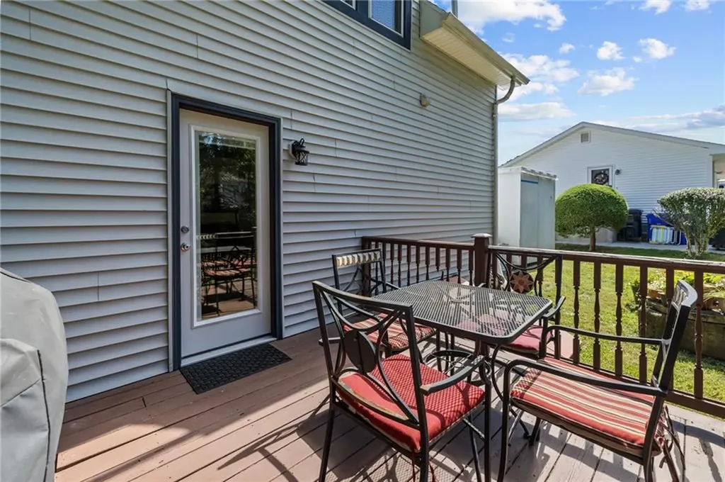 224 Villa Avenue North Providence RI 02904