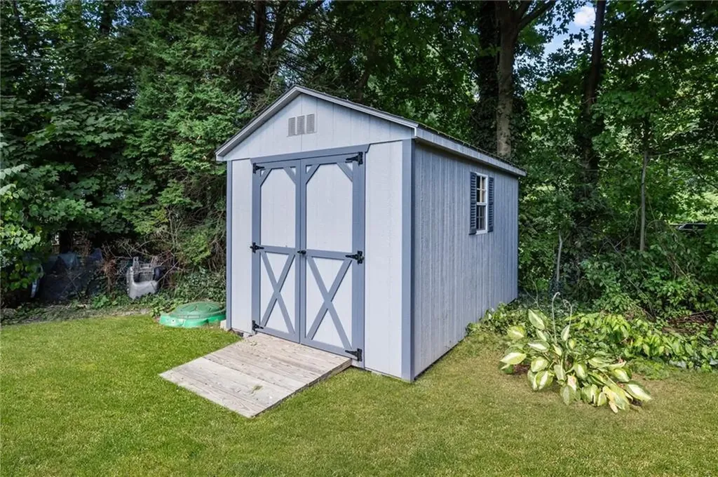 224 Villa Avenue North Providence RI 02904
