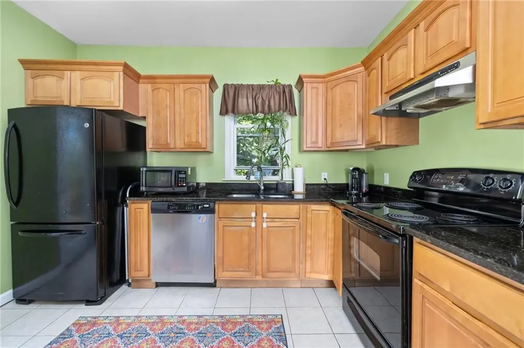 224 Villa Avenue North Providence RI 02904
