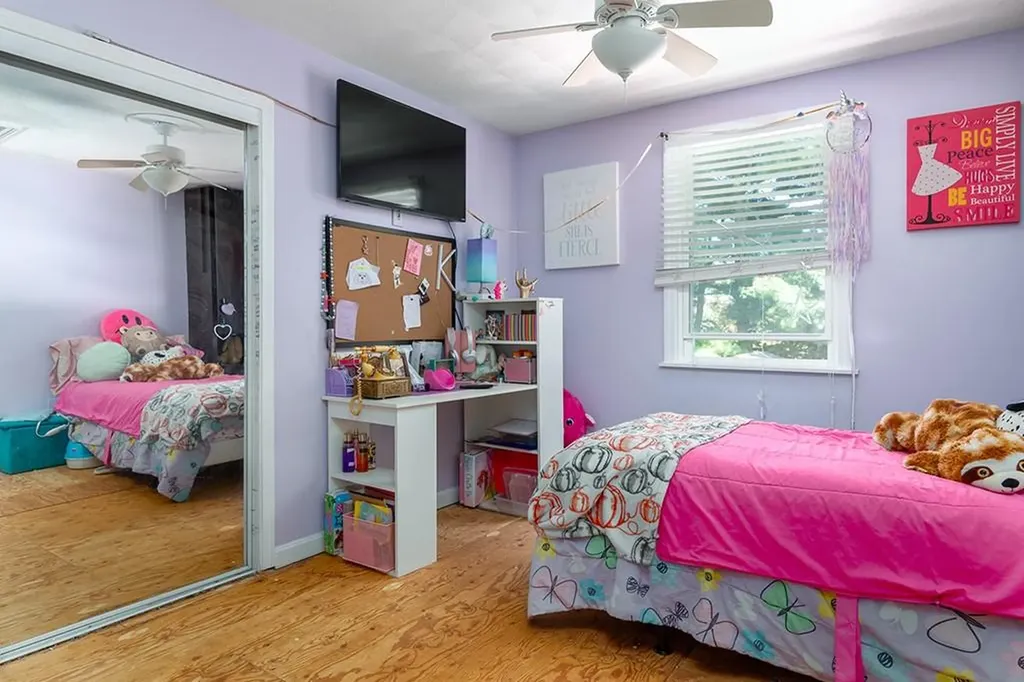 51 Mallory Court Cranston RI 02910